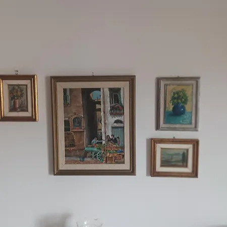 L'affresco Lägenhet *